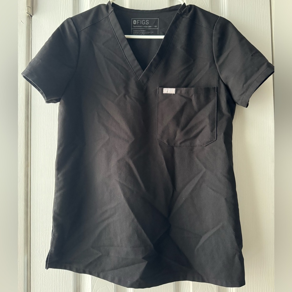 Figs Women's Black Catarina - One-Pocket Scrub Top